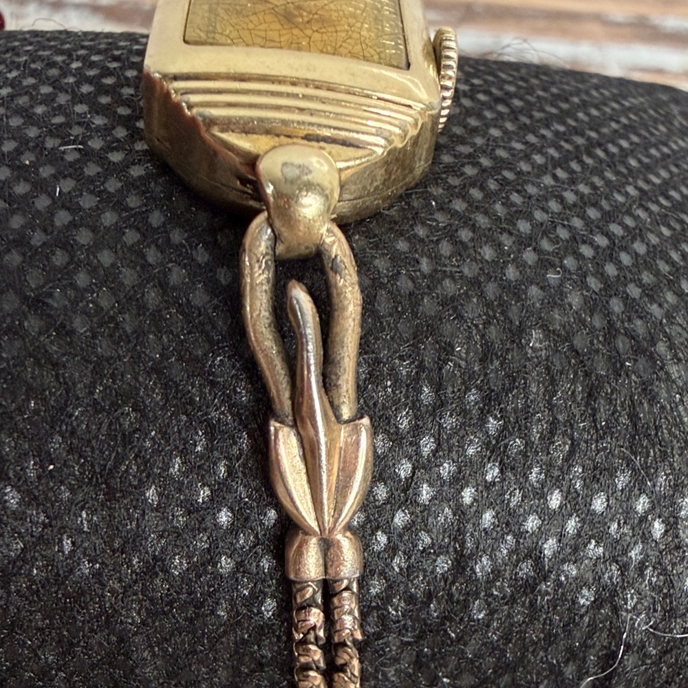 Vintage Elgin 17 Jewels Women's Wrist Watch- WORKS - Picture 4 of 7